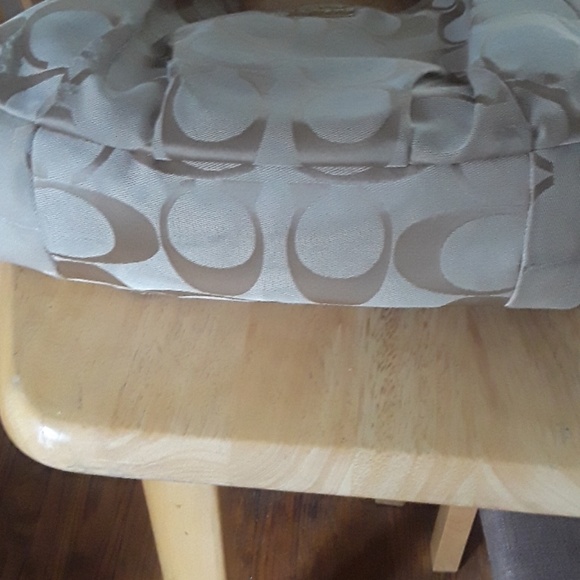 Beautiful Coach Satchel - Picture 5 of 5